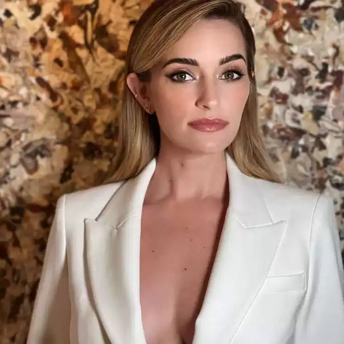 Brianne Howey Photo