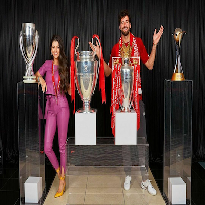Alisson Becker wife in brazil jersey (1)