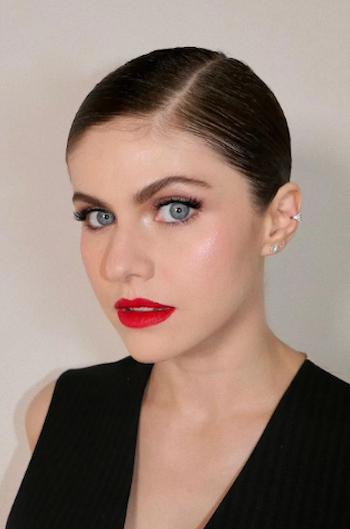 Alexandra Daddario is an acclaimed American actress, producer, and digital creator.
